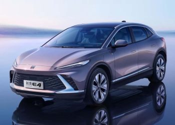 Pioneering Elegance: Unveiling the Buick Electra E4 – A Glimpse into the Electric Future