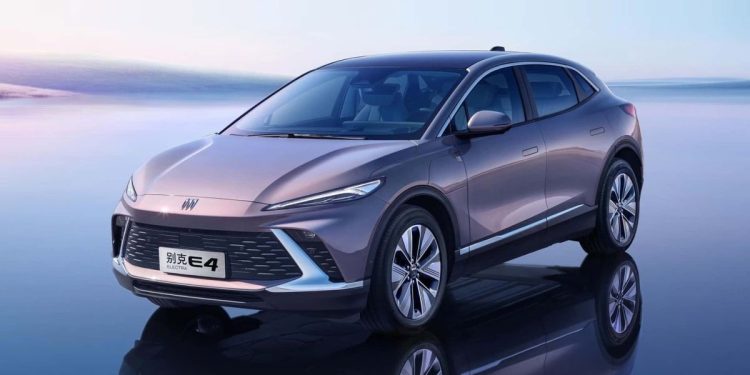 Pioneering Elegance: Unveiling the Buick Electra E4 – A Glimpse into the Electric Future
