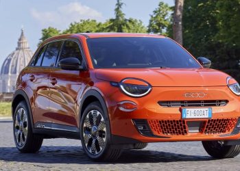 Nostalgia Revived: Exploring the 2024 Fiat 600 in its Electric Avatar