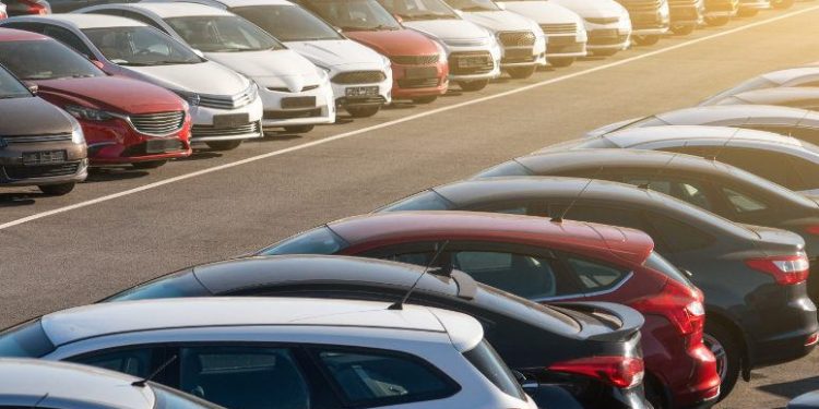 7 Signs of a Trustworthy Used Car Dealer in Rwanda (And Why AUTO24 Ticks All Boxes)