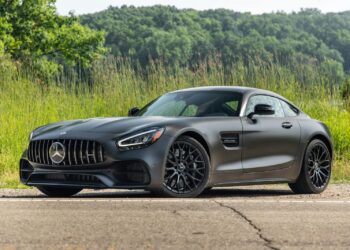 Preparing Your Vehicle for Sale: Maintenance and Documentation Tips